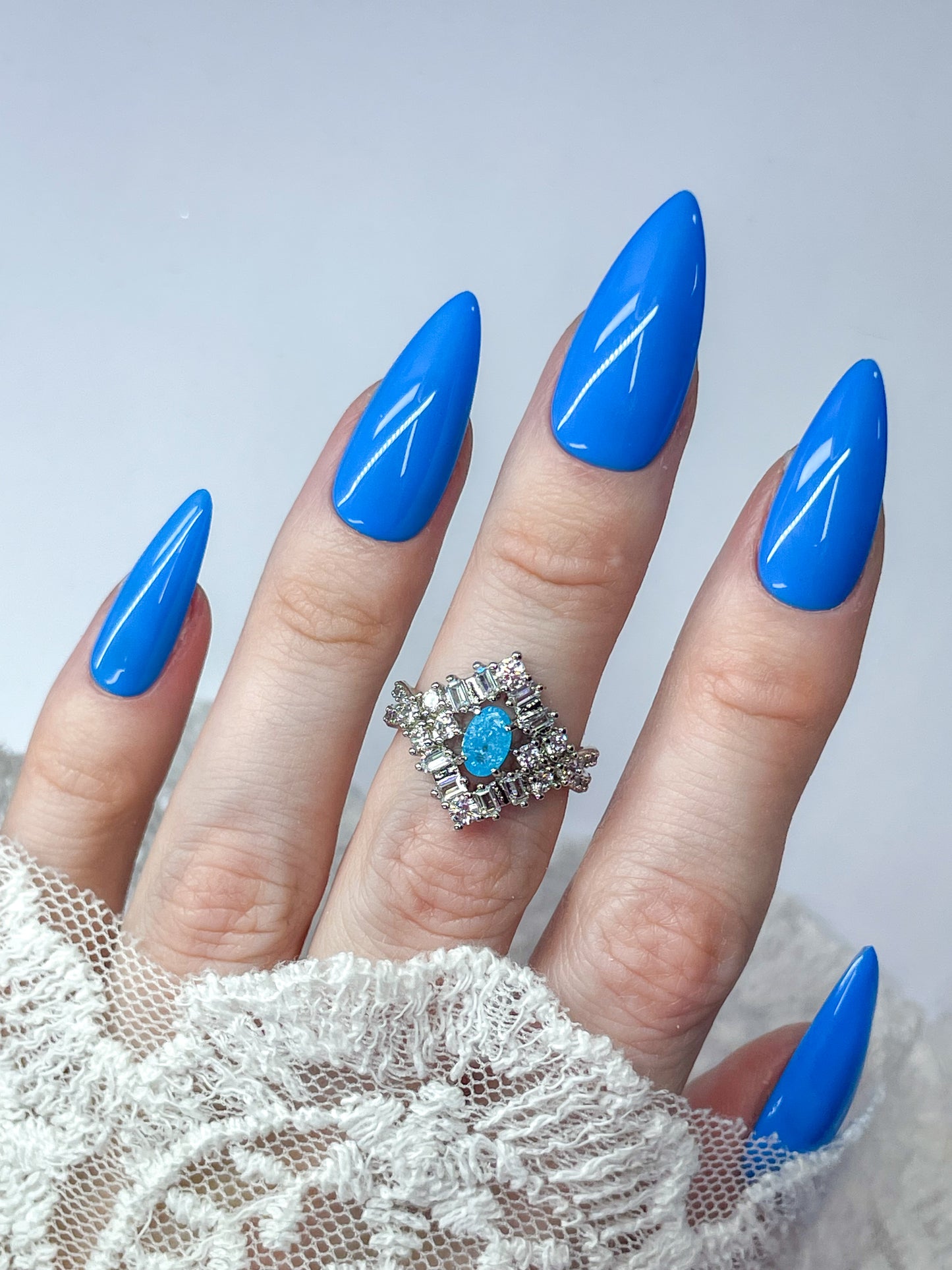 Colour Gel • 141 • Too Good To Be Blue