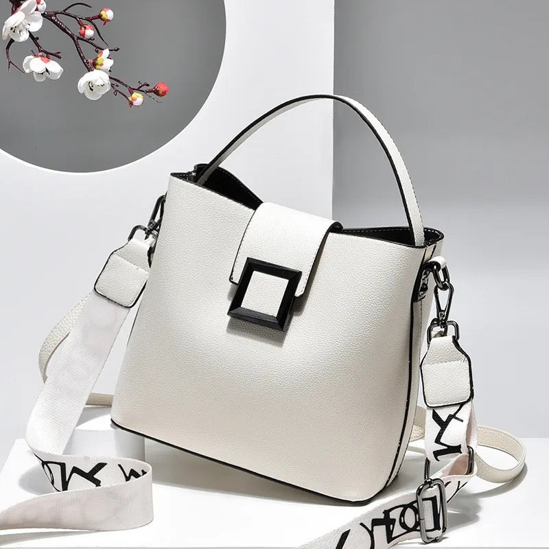 The City Chic Shoulder Bag