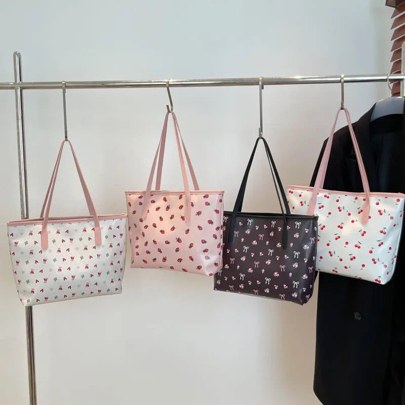 The Sweetheart Tote